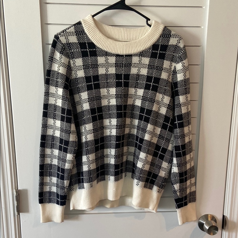 Style & Co White Plaid Sweater Size M